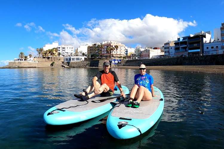 Posing-doing-paddle-surf